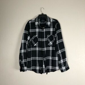 Shouthouse Button Up Collared Shirt XL